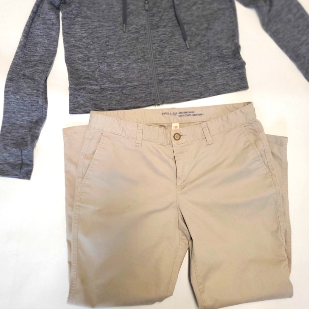 Gap Khaki Pants Size 6